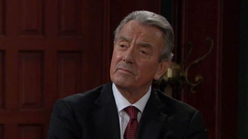 من هي جوليا نيومان في The Young and the Restless؟