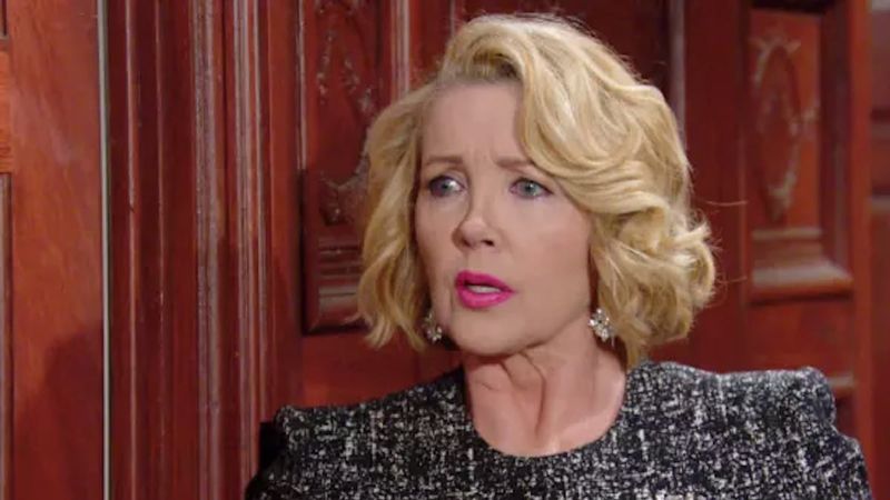 Il tributo a Nikki Newman elogiato dai fan di Y&R, e non preoccuparti... Melody Thomas Scott non se ne andrà!