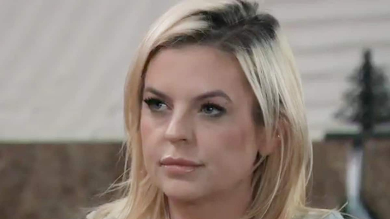 Kirsten Storms como Maxie em Hospital Geral.