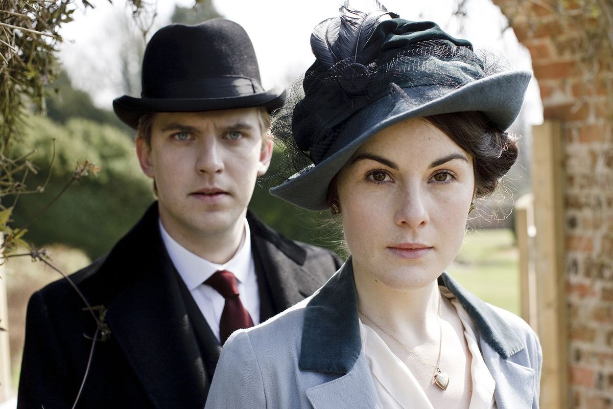 دير داونتون ، بإذن من britbox