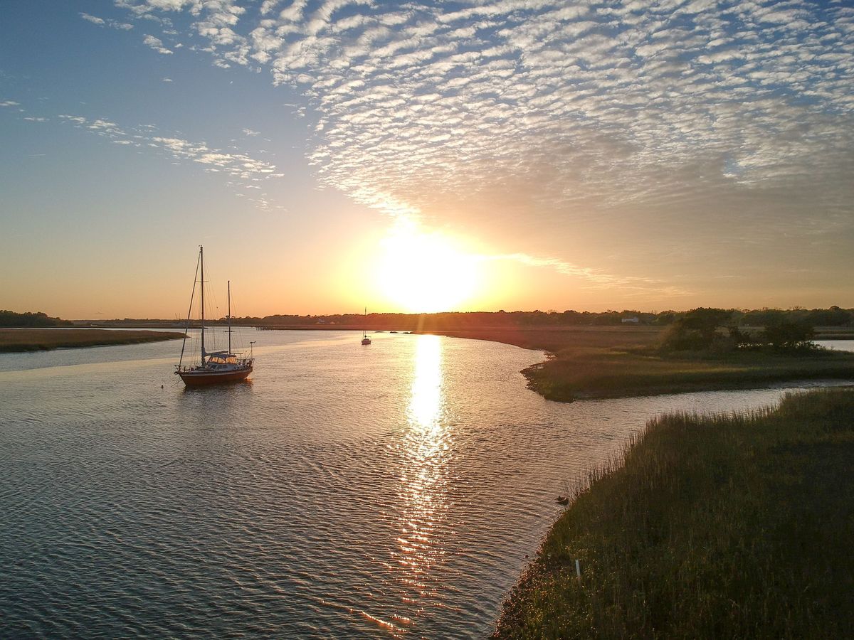 James Island o zachodzie słońca
