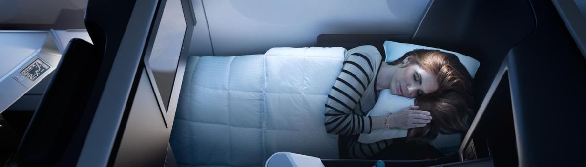 Nap, Pas bezpieczeństwa, Sen, Komfort, Fotelik samochodowy, Luksusowy pojazd, Pojazd, Samochód, Część samochodowa, Linia lotnicza,