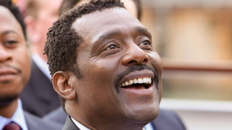 Onde está o chefe Boden no Chicago Fire e ele vai voltar?