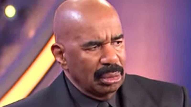 Steve Harvey ünlü aileyi azarlıyor: 'Bu oyunu böyle oynayamazsın!'