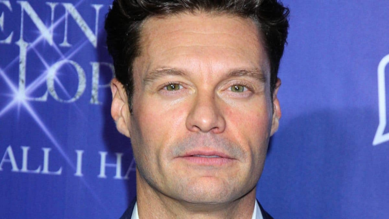 Ryan Seacrest merece todas as críticas antes de sua estreia? Os observadores da Roda da Fortuna soam desligados