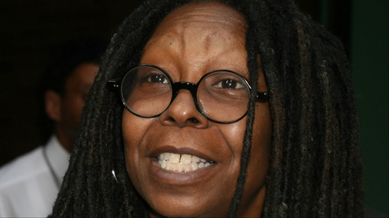  Whoopi Goldberg em um evento aleatório