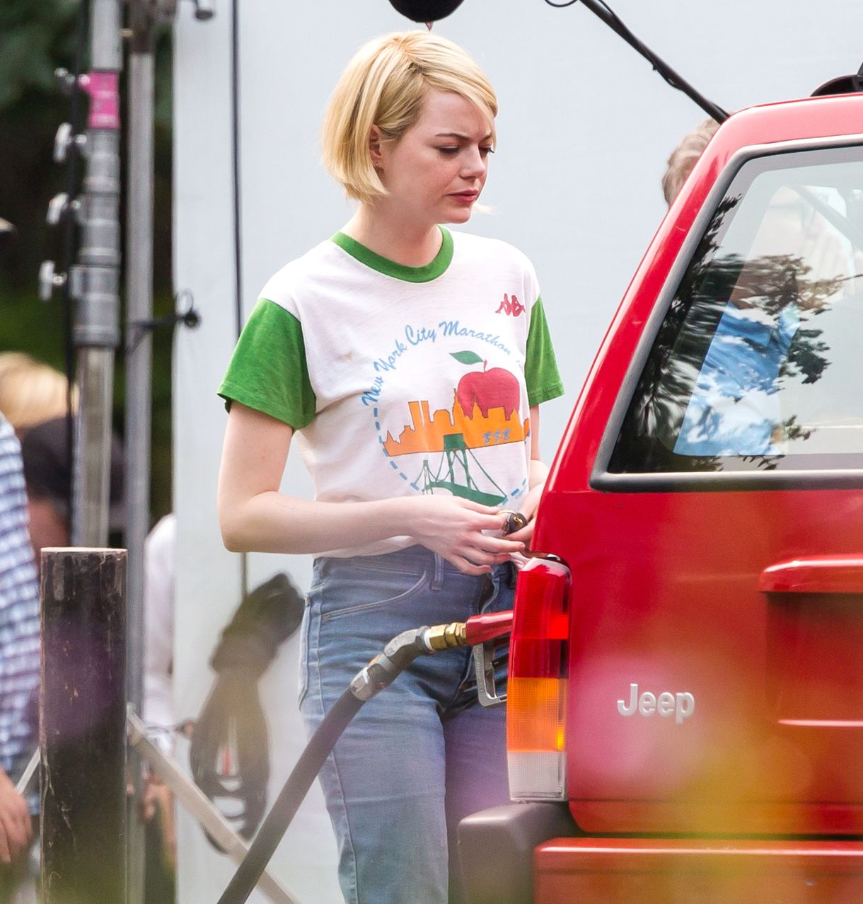 Emma Stone Blonde Bob