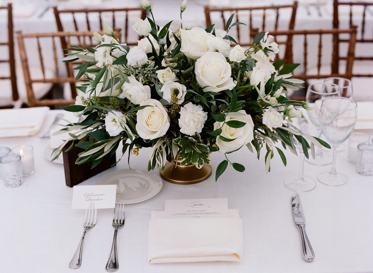 012417-white-weddings-04.jpg
