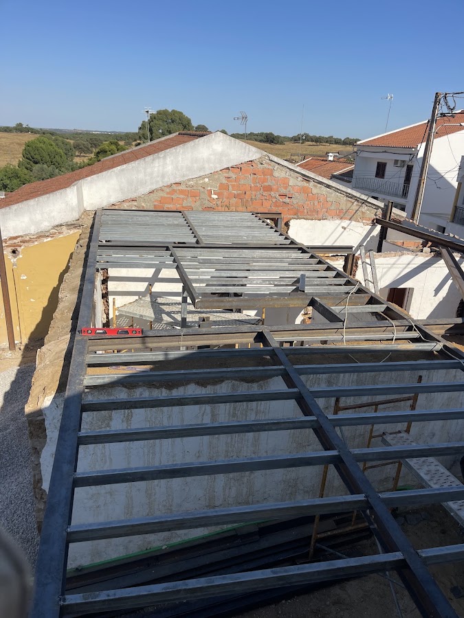 Sezini | Construção Modular - Remodelações - Serralharia civil