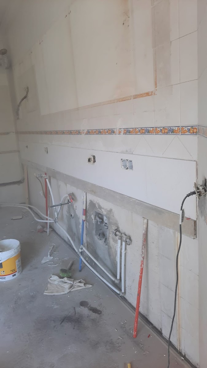 Sr. Obras Almada | 13 Anos | Todas as Obras - Remodelações, Construção, Arquitetura foto 2