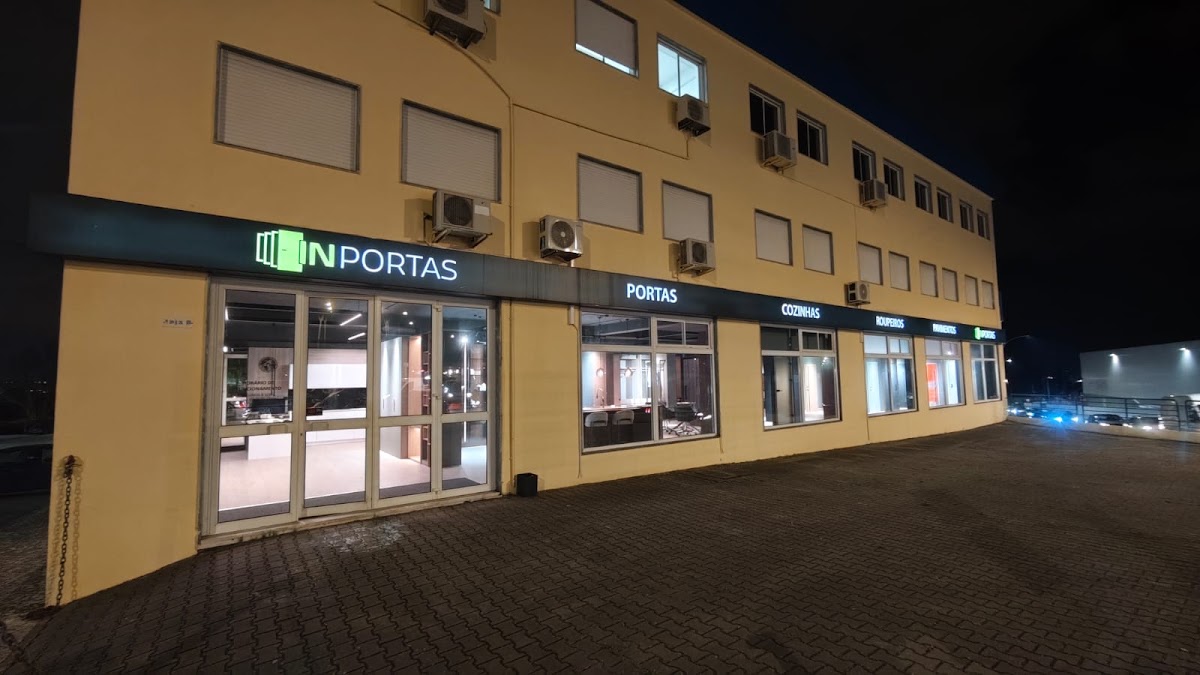 Roliportas, Venda e Montagem de Portas foto 3